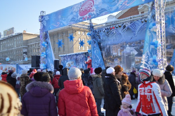 Дед Мороз на сцене