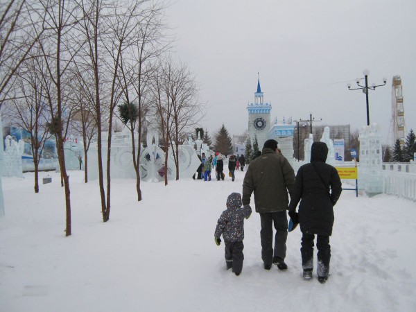 Посетители ледового городка © Алёна Груя