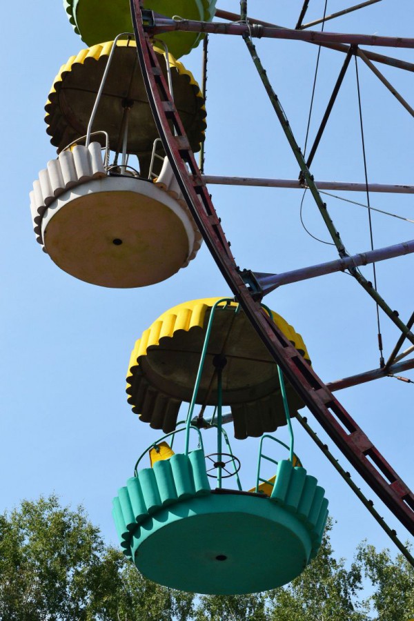 Кабинки на колесе обозрения в парке Берёзовая роща © Алёна Груя