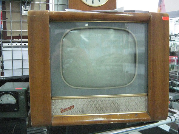 Один из экспонатов – старый телевизор © Алёна Груя