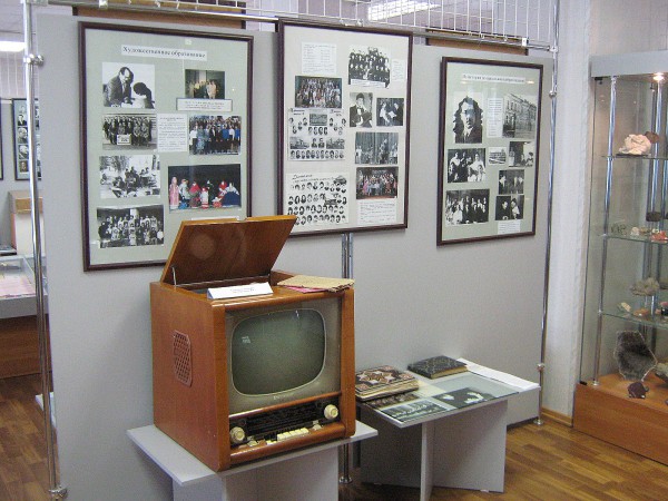 Экспозиция третьего зала Музея истории развития образования Новосибирска и области © Алёна Груя