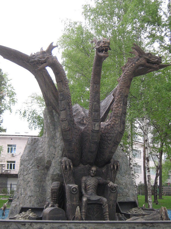 Памятник сказочным персонажам в Новосибирске © Алёна Груя