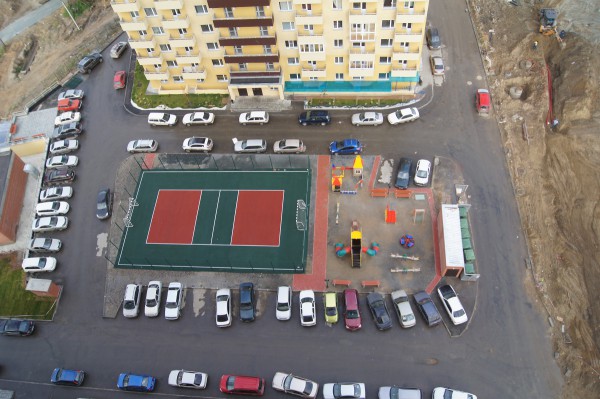 Спортивная и детская площадка - вид сверху © Михаил Аксаментов