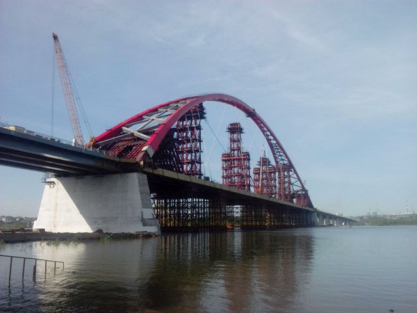 Вид на новый мост с левого берега Оби © Александр Матвеев