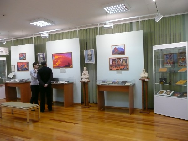 Зал музея, посвящённый Ю.Н. и С.Н. Рерихам © Рудевская Наталья